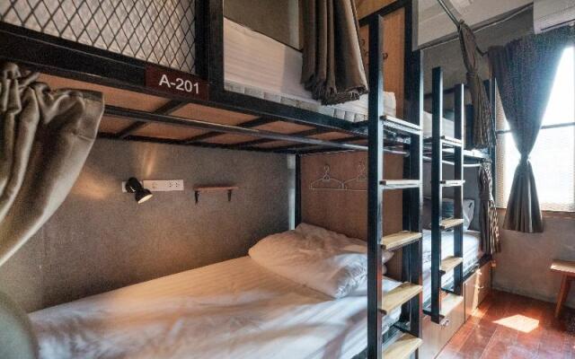 OYO 685 Am Bed Hostel