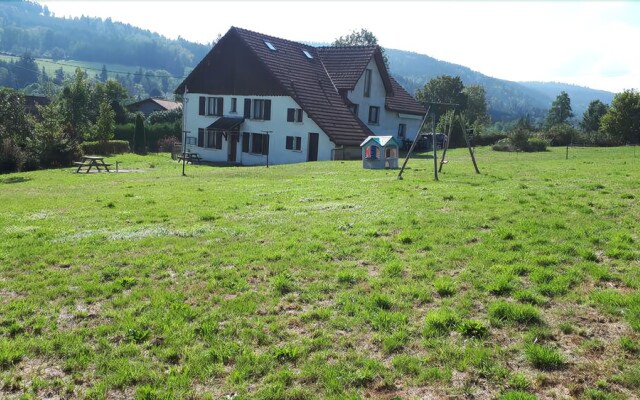 Au Petit Bonheur Vosgien - Gîte Les Brimbelles
