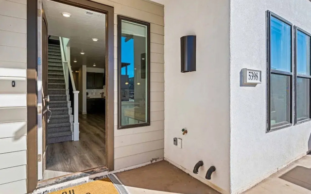 Mavericks Retreat by RedAwning