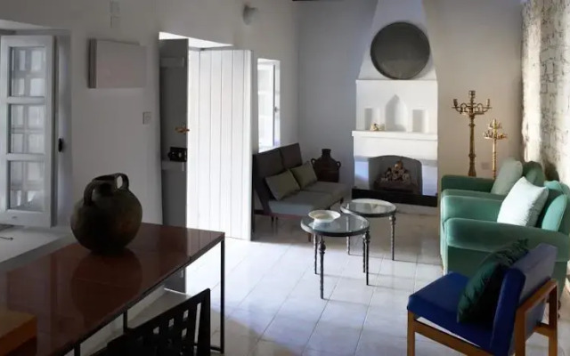 Polytimo Rural House