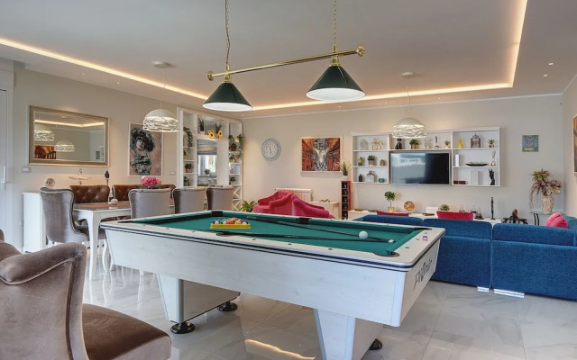 Villa With Pool in Premantura