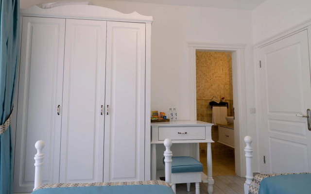 Selin Hotel