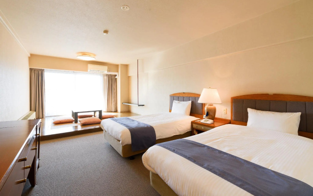 Villa Kitakaruizawa L wing – Guest Rooms – Naganohara