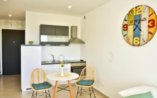 Studio Apartment Ferias