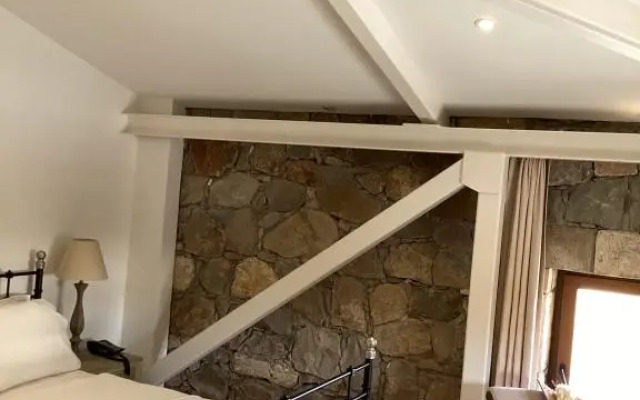 Sonef House Hotel