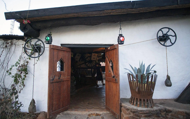 Nona Lodge