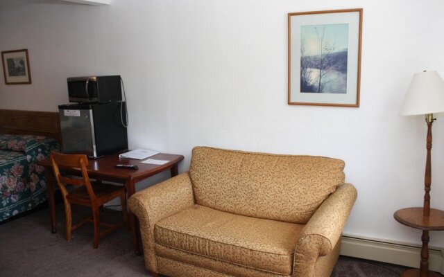 Mt Liberty Cabins and Motel