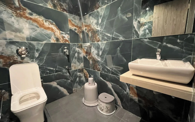 Hotel Grand Executive
