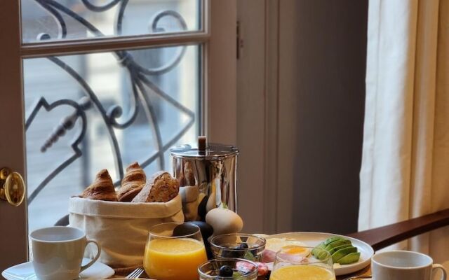 La Maison De Blanche