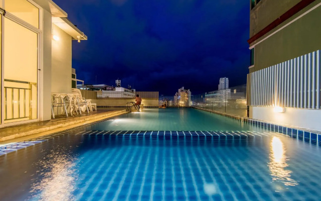 Hallo Patong Hotel & Restaurant