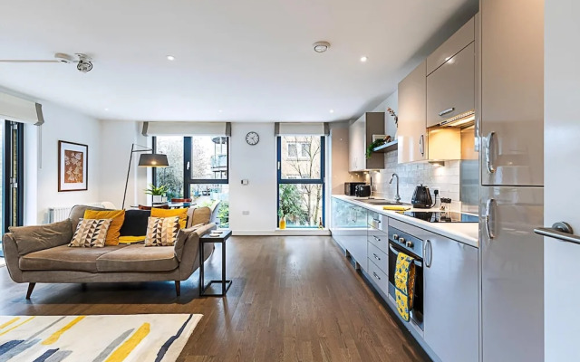 Spacious and Trendy Shoreditch Flat