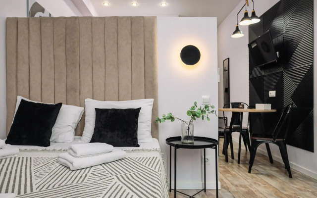 Sea of apartments on Flower Street