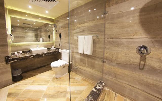 Pyramisa Suites Hotel Cairo