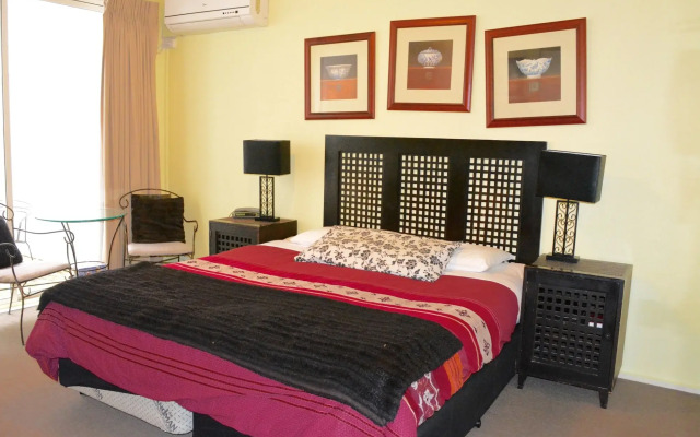 Knightsbridge Apartments