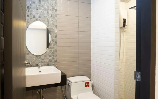 พรนับพันเพลส