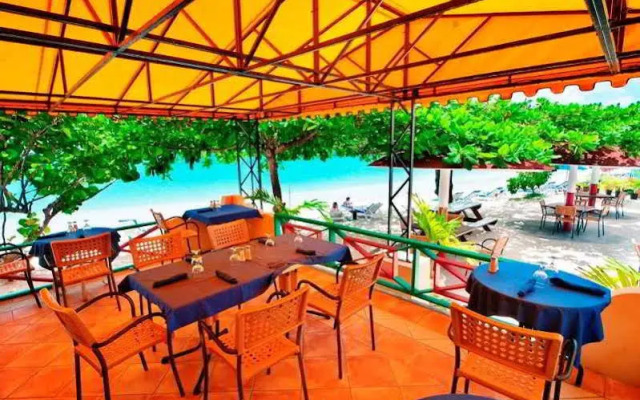 The Flamboyant Hotel & Villas
