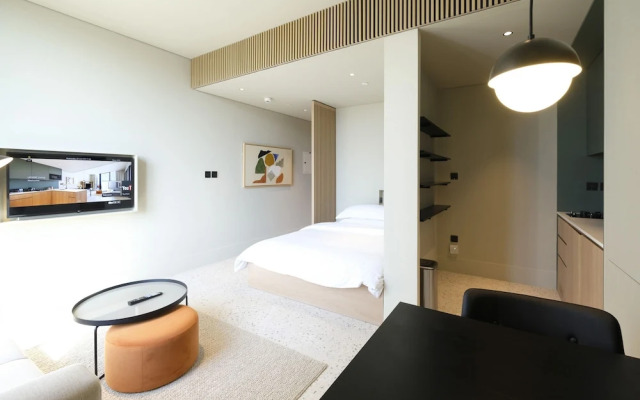 Upscale Studio w Burj View Upside Living