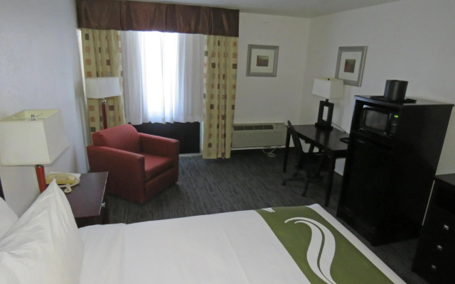 Quality Inn & Suites Everett