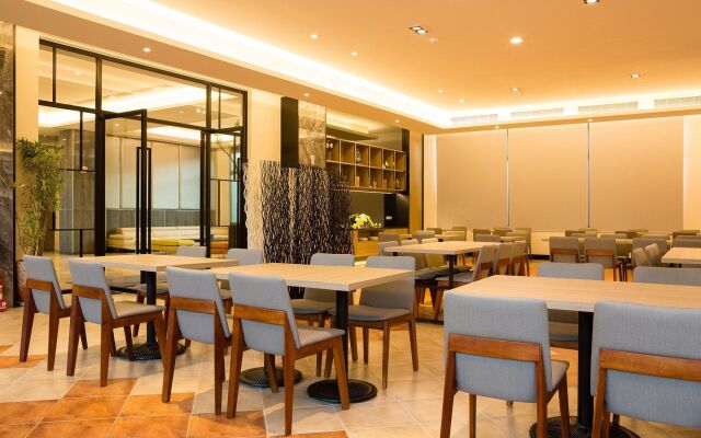V-Hotel Vacation Hotel