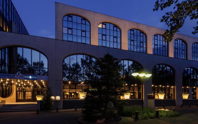 hotelImage