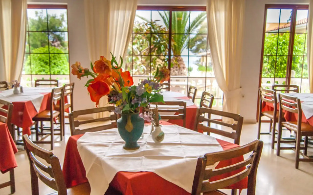 Iliessa Beach Hotel