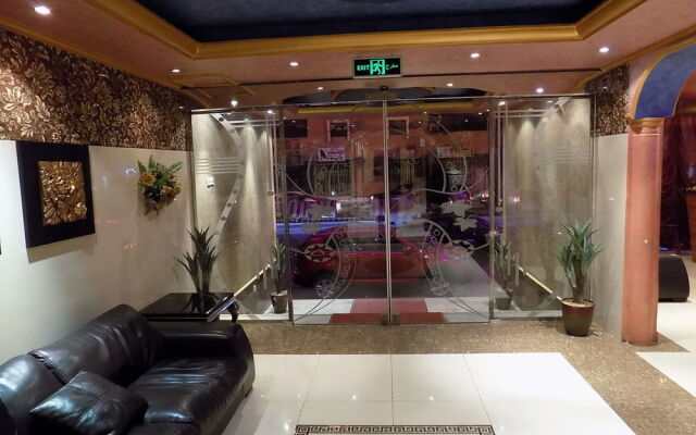 Al Yamama Palace- Al Moazar Branch 13