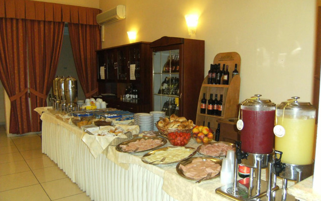 King's House Hotel Resort