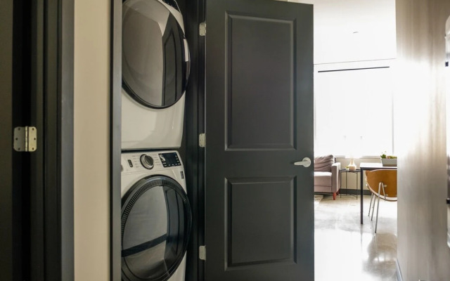 FRONTDESK Flashcube Apts Downtown Kansas City