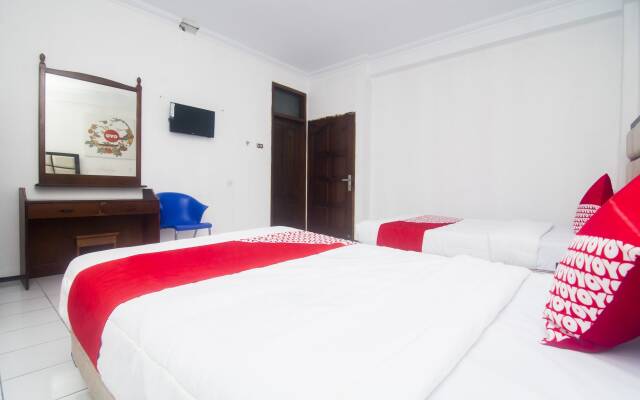 OYO 206 Hotel Candra Kirana