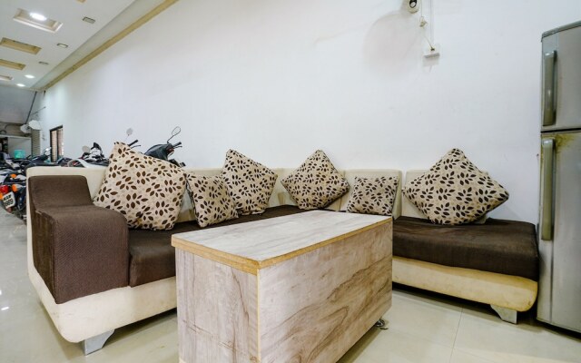 Fabhotel Kesar Inn
