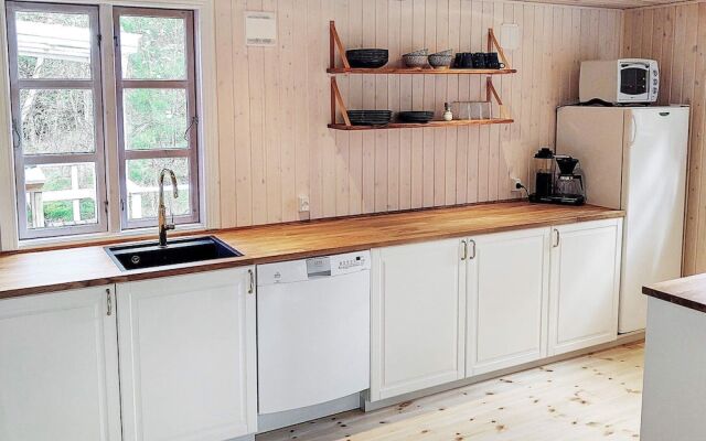 Rustic Holiday Home in Hemmet near Fjord