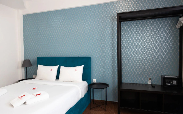 City Plaza Apartments & Rooms