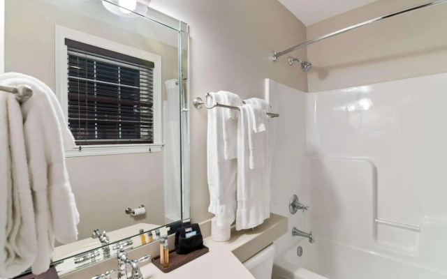 The Port Inn - Port St Joe, an Ascend Collection Hotel