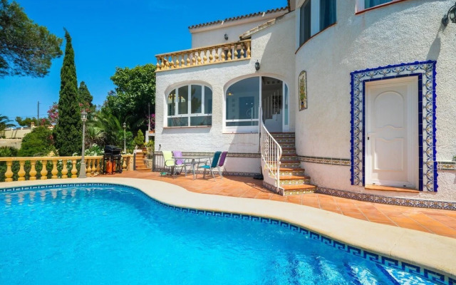 Stunning Villa With Panoramic Views & Private Pool