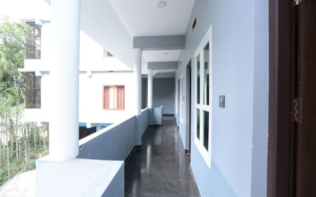 OYO 10387 Edakkal Holiday Home