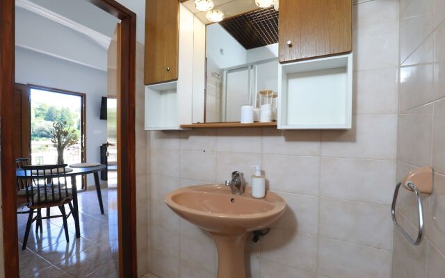 Small Stone House in a Quiet Place Island Solta