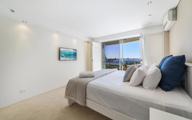 The Meriton on Main Beach