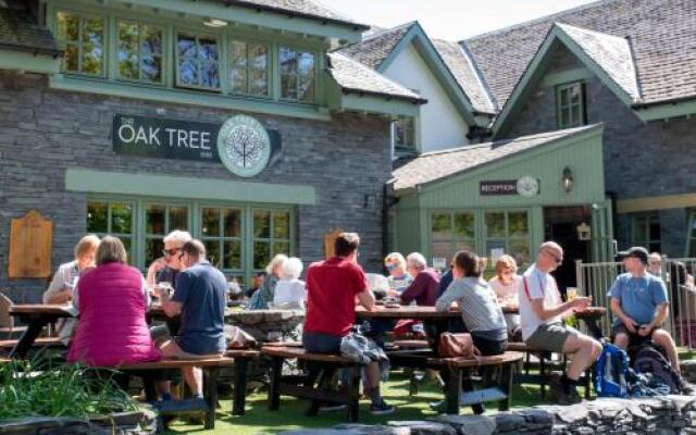 The Oak Tree Inn