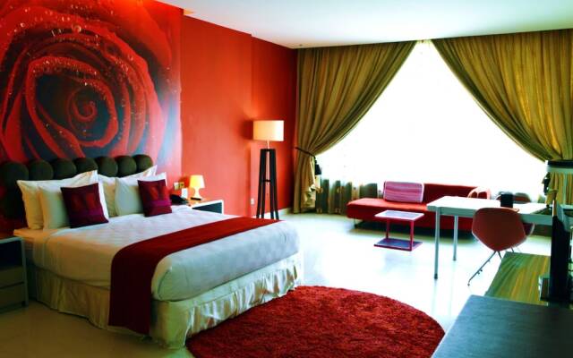 Mikie Holiday Resort & Hotel