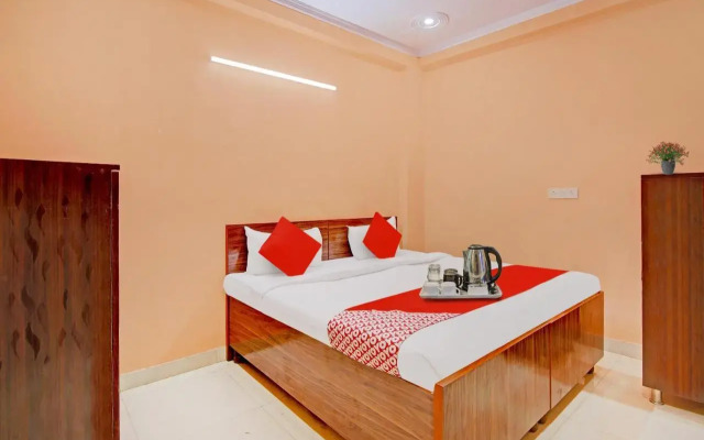 OYO Flagship 70288 Rk Home Stay