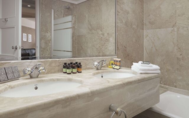 NJV Athens Plaza Hotel