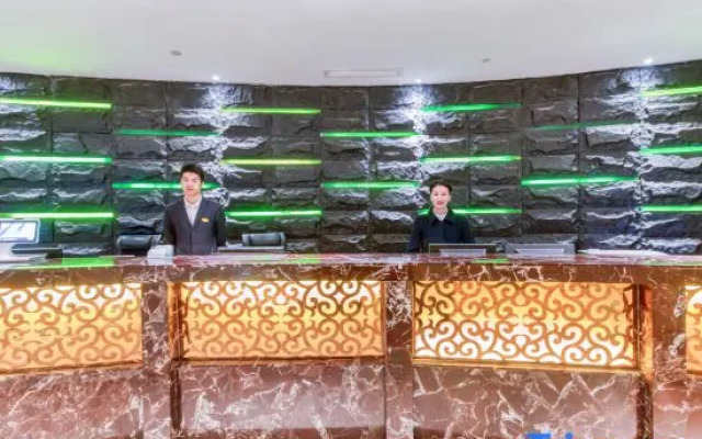 Shun Feng Hotel