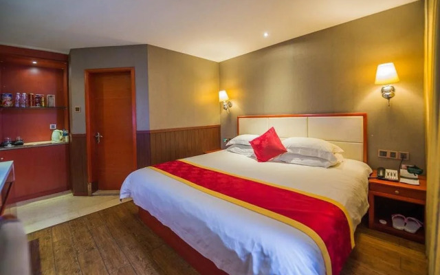 Manhattan City Hotel