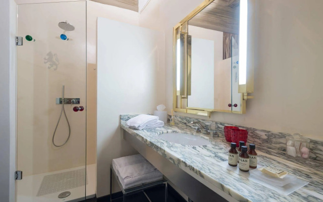 Leone Blu Suites | UNA Esperienze