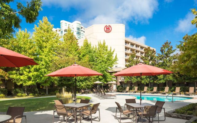 Sheraton Vancouver Airport Hotel