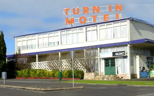 Turn-In Motel