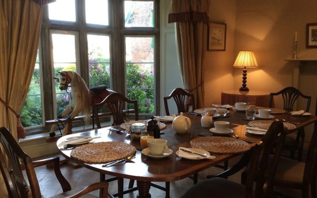 Castle Farm House B&B