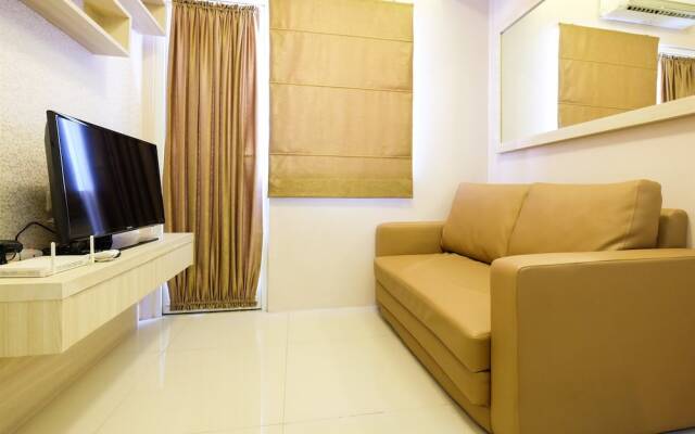 Easy Access to Mall Green Pramuka Apartment