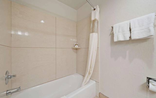 Best Western Plus Executive Inn & Suites
