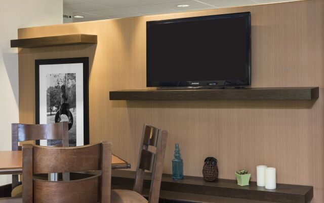 Hampton Inn by Hilton Milwaukee Northwest